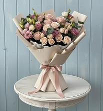Букет цветов из:  Розы и Лизиантусы в Алабушево