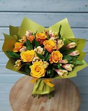 Букет цветов из:  Альстромерии и Розы в Алабушево