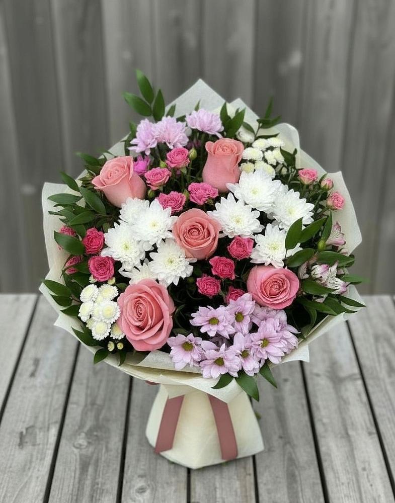 Букет цветов из: Альстромерии, Гвоздики, Розы и Хризантемы в Алабушево