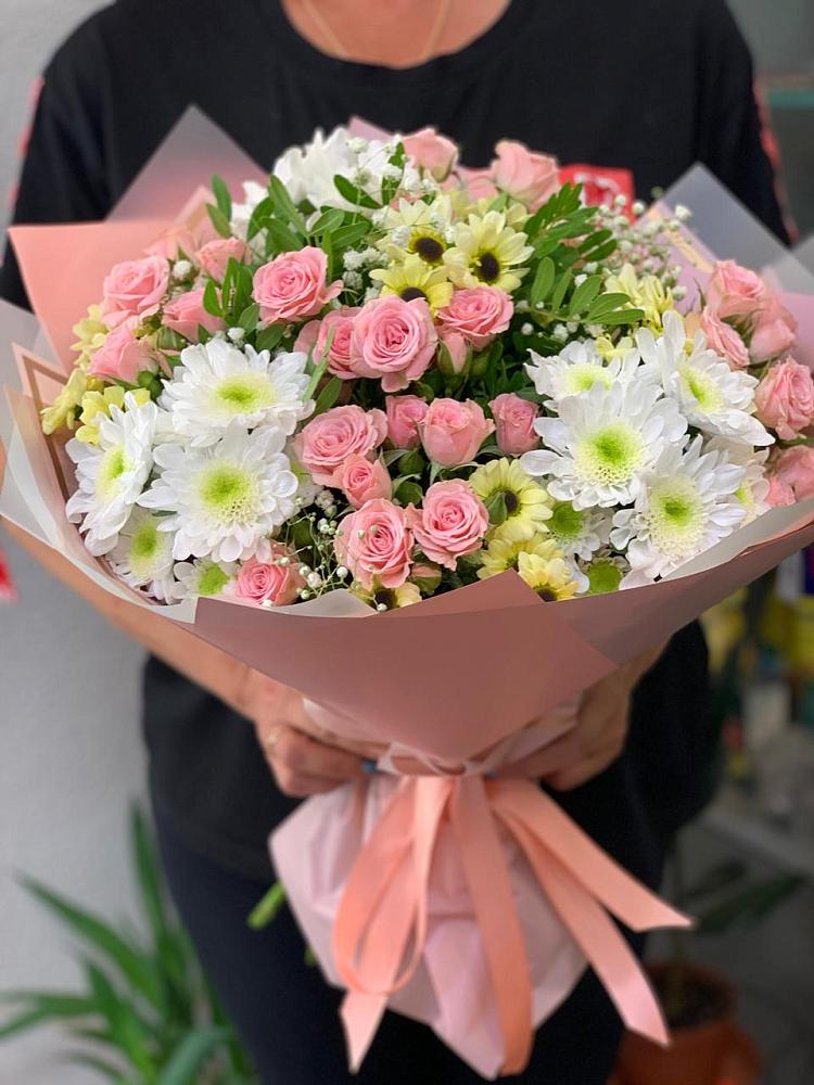 Букет цветов из: Розы и Хризантемы в Алабушево