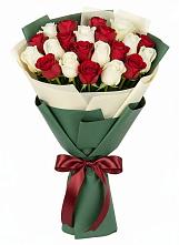 Букет Микс из красных и белых роз #REPLACE_PRED# Алабушево
