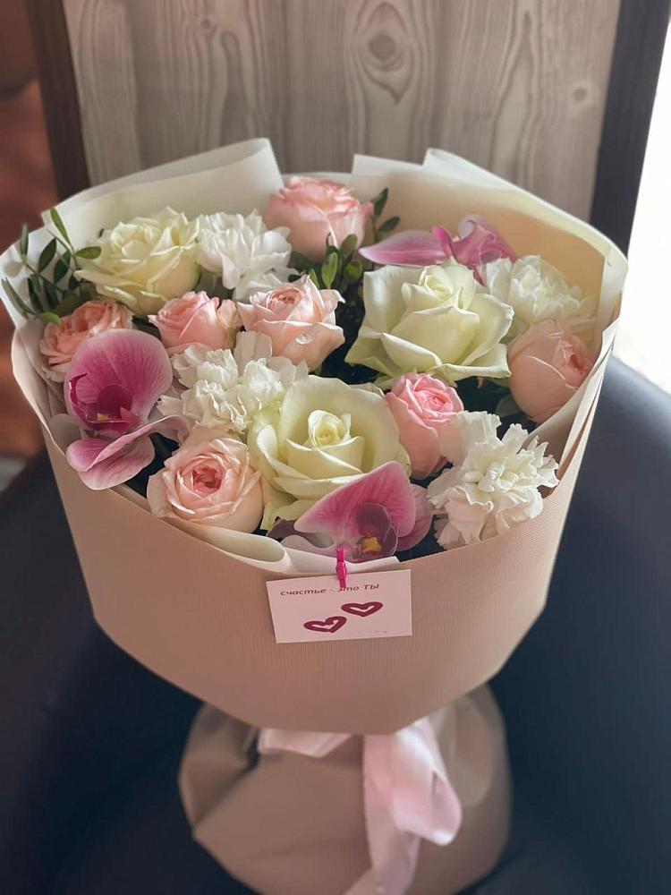 Букет цветов из: Орхидеи, Розы и Гвоздики в Алабушево