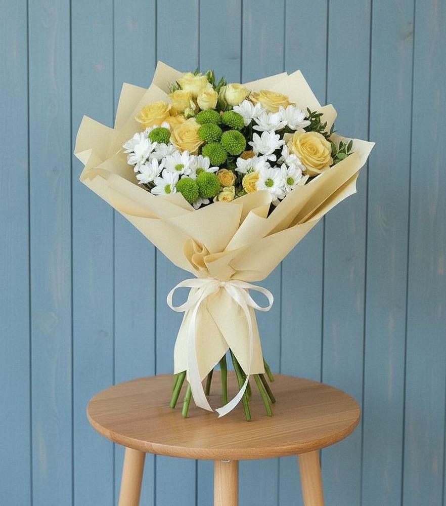 Букет цветов из: Хризантемы и Розы в Алабушево