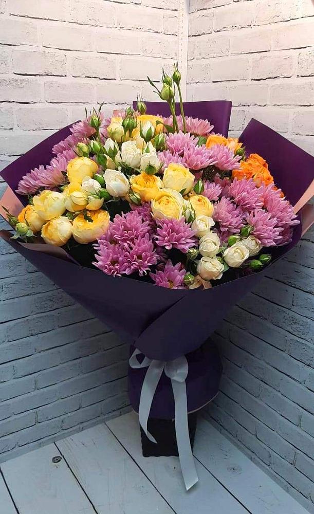 Букет цветов из: Хризантемы и Розы в Алабушево
