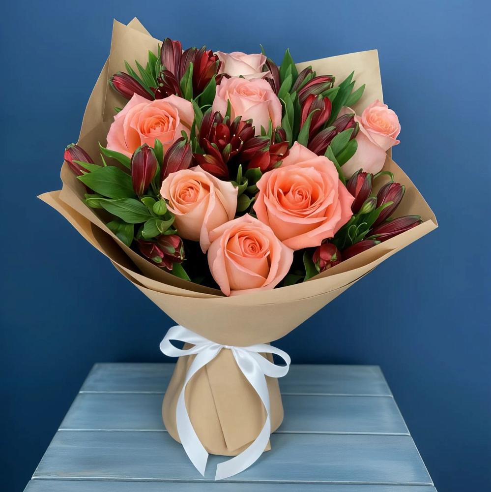 Букет цветов из: Розы и Альстромерии в Алабушево