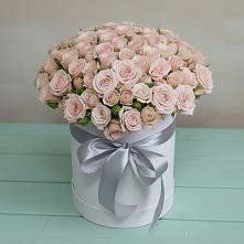 Цветочная композиция из Розы в шляпной коробке в Алабушево