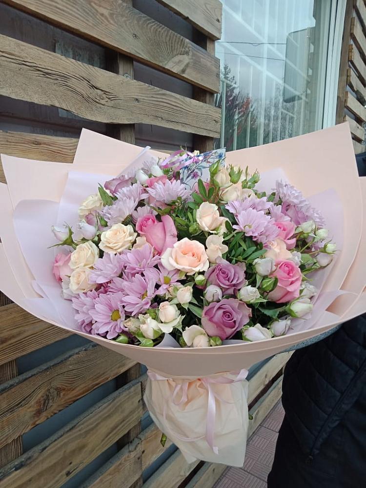 Букет цветов из: Розы и Хризантемы в Алабушево