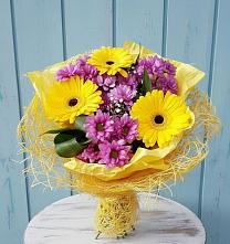 Букет цветов из:  Хризантемы и Герберы в Алабушево