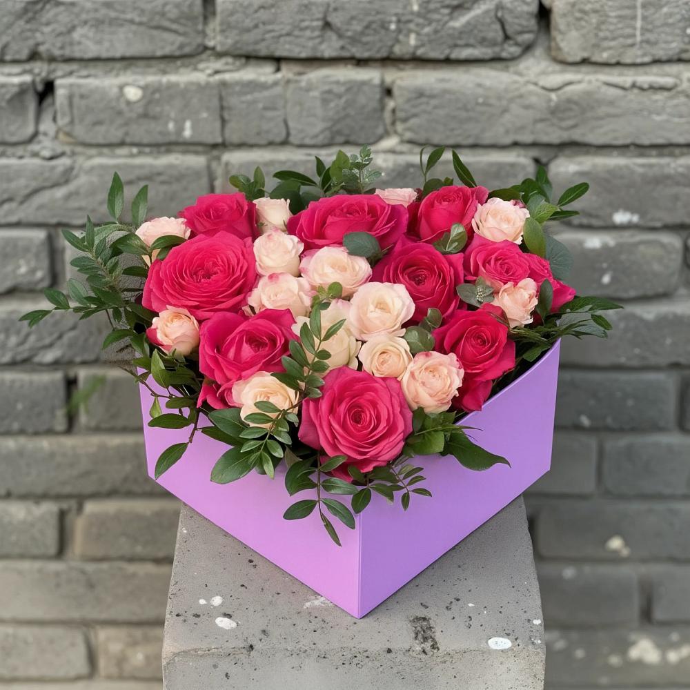 Цветочная композиция из Розы в коробке в Алабушево