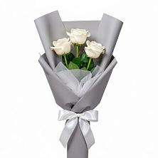 Букет 3 белые розы в Алабушево