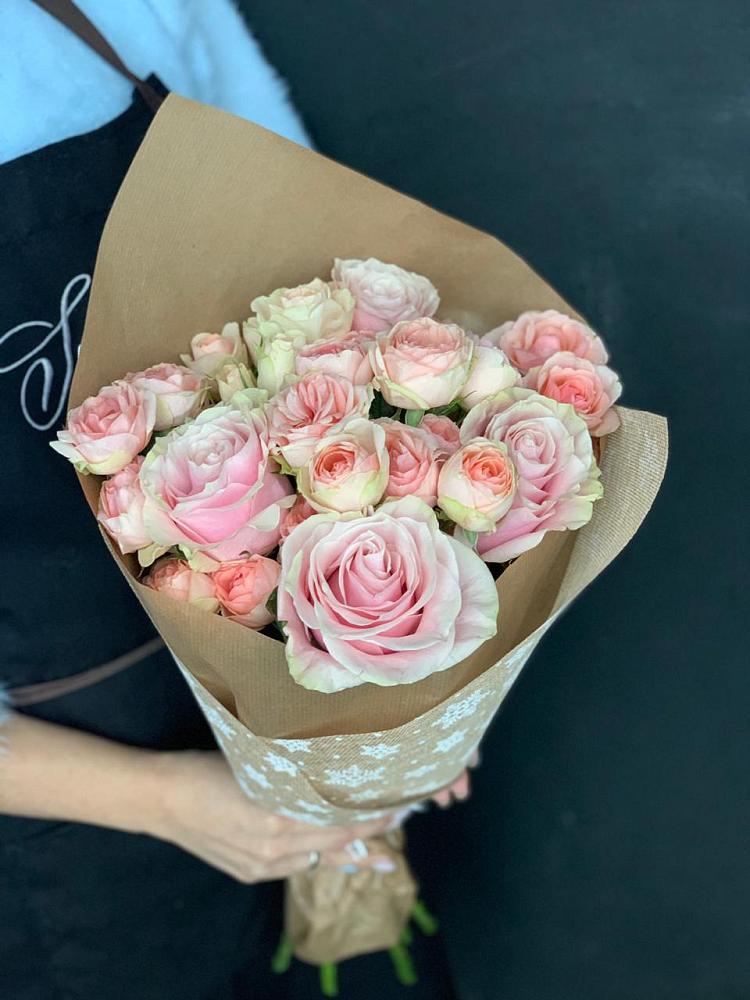 Букет цветов из: Хризантемы и Розы в Алабушево